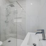 Casa de banho com duche — moradia T2 em Monte Boi, Messines
