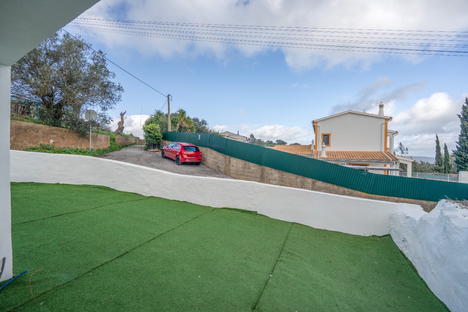 Quintal murado — moradia T2 em Monte Boi, Messines
